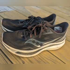 Saucony Endorphin Pro Women's Size 9.5